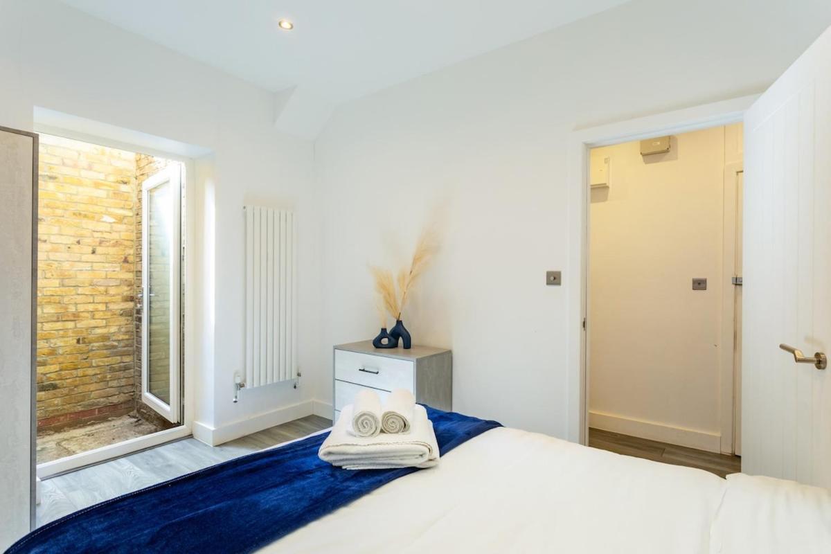 Ferienwohnung Stylish 2-Bed Flat In The Heart Of West Hampstead London Exterior foto